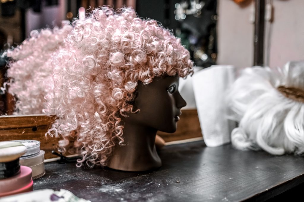 Wig stand
